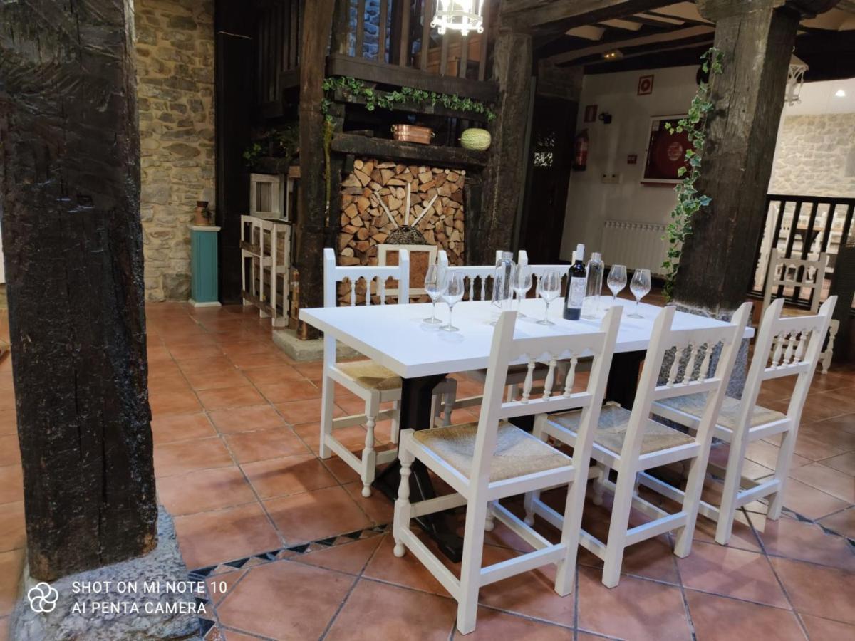Hotel Dona Lola Izarra Exterior photo